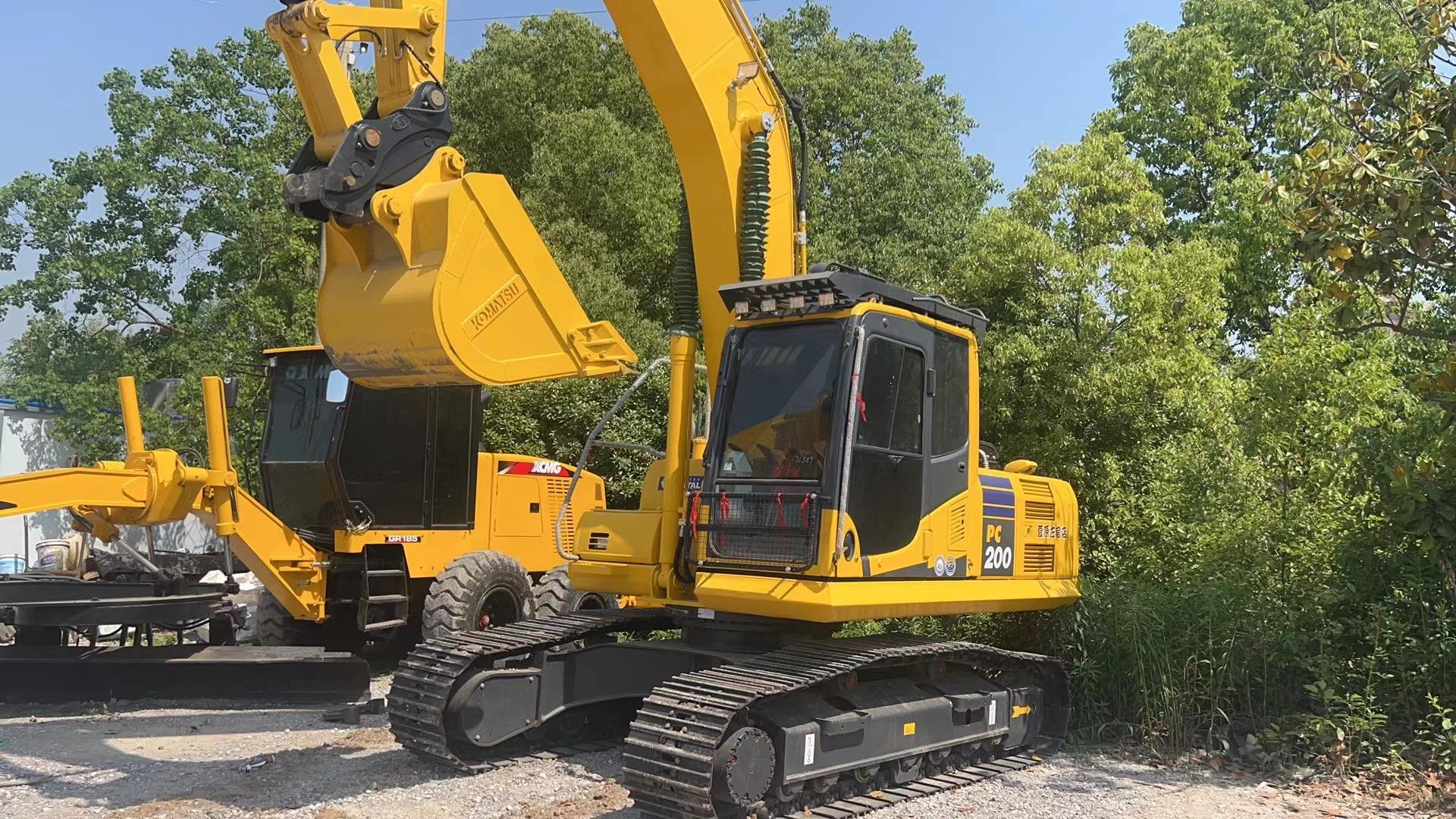 Komatsu used PC200 99% New in stock excellent condition low price high quality Komatsu secondhand excavator