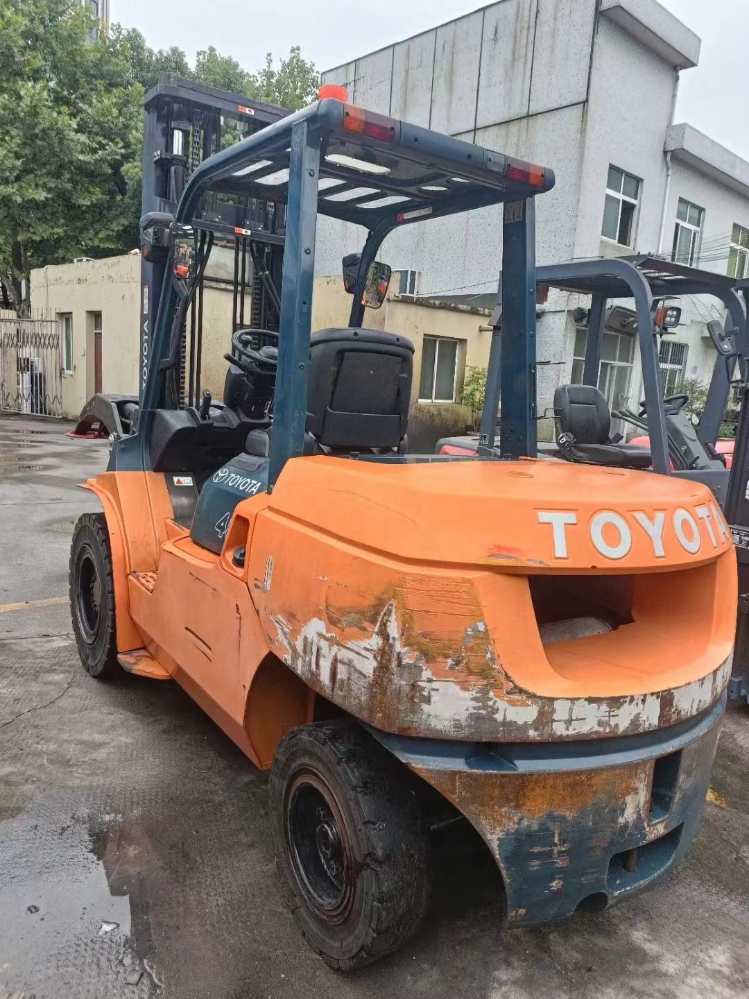Cheap 4ton used Japan forklift FD40 secondhand Multifunction excavator parts toyota 4.0ton for sale
