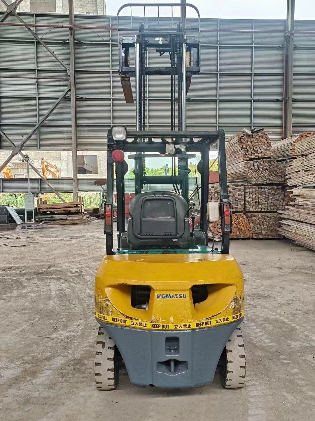 used KOMATSU forklift FD30 secondhand forklift buy from factory high quality ,cheap sale