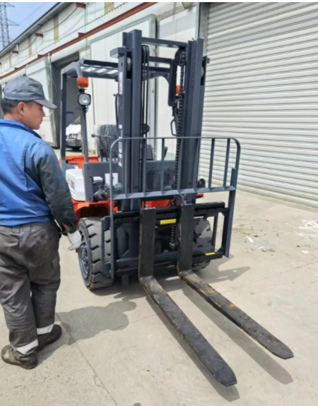 China small used forklift HELI 3 t K30 secondhand diesel forklift Good condition and cheap price