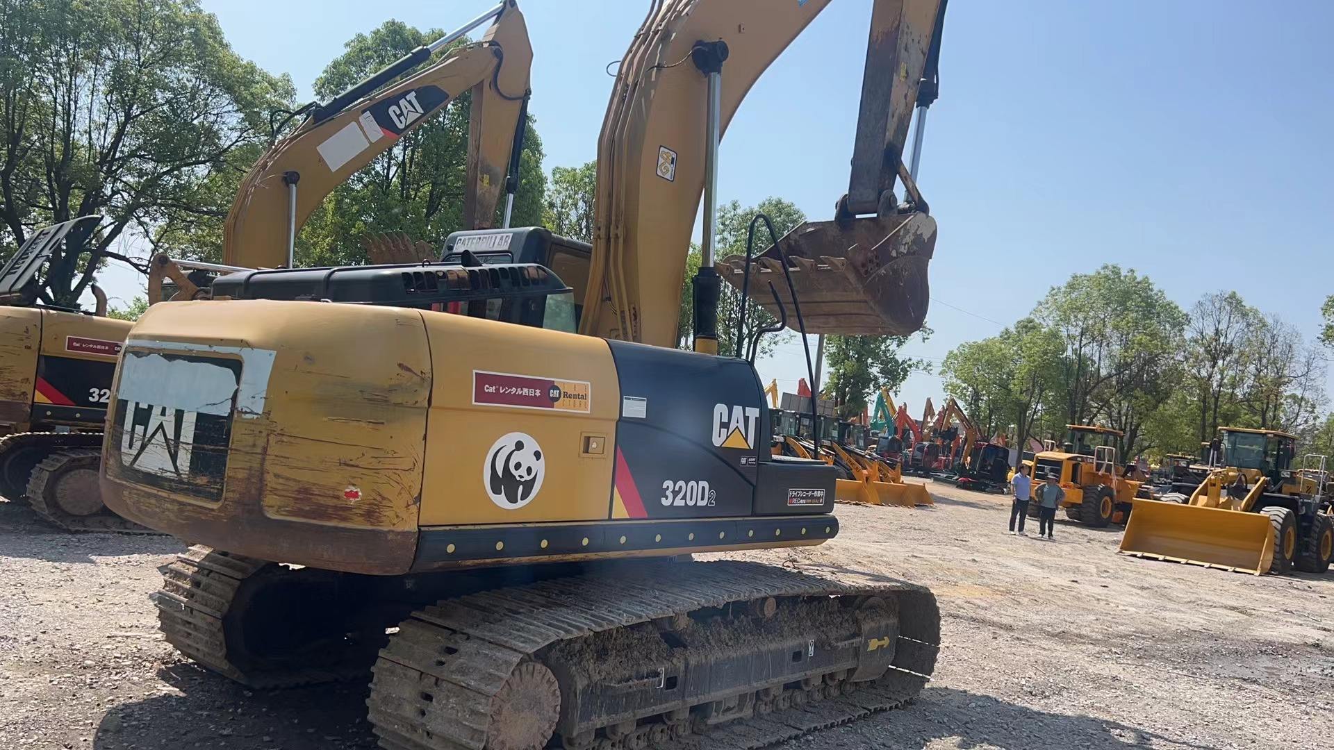 Secondhand Good Condition CAT 320D2 Crawler Used excavator Heavy Duty Digger Engineering Construction Machine