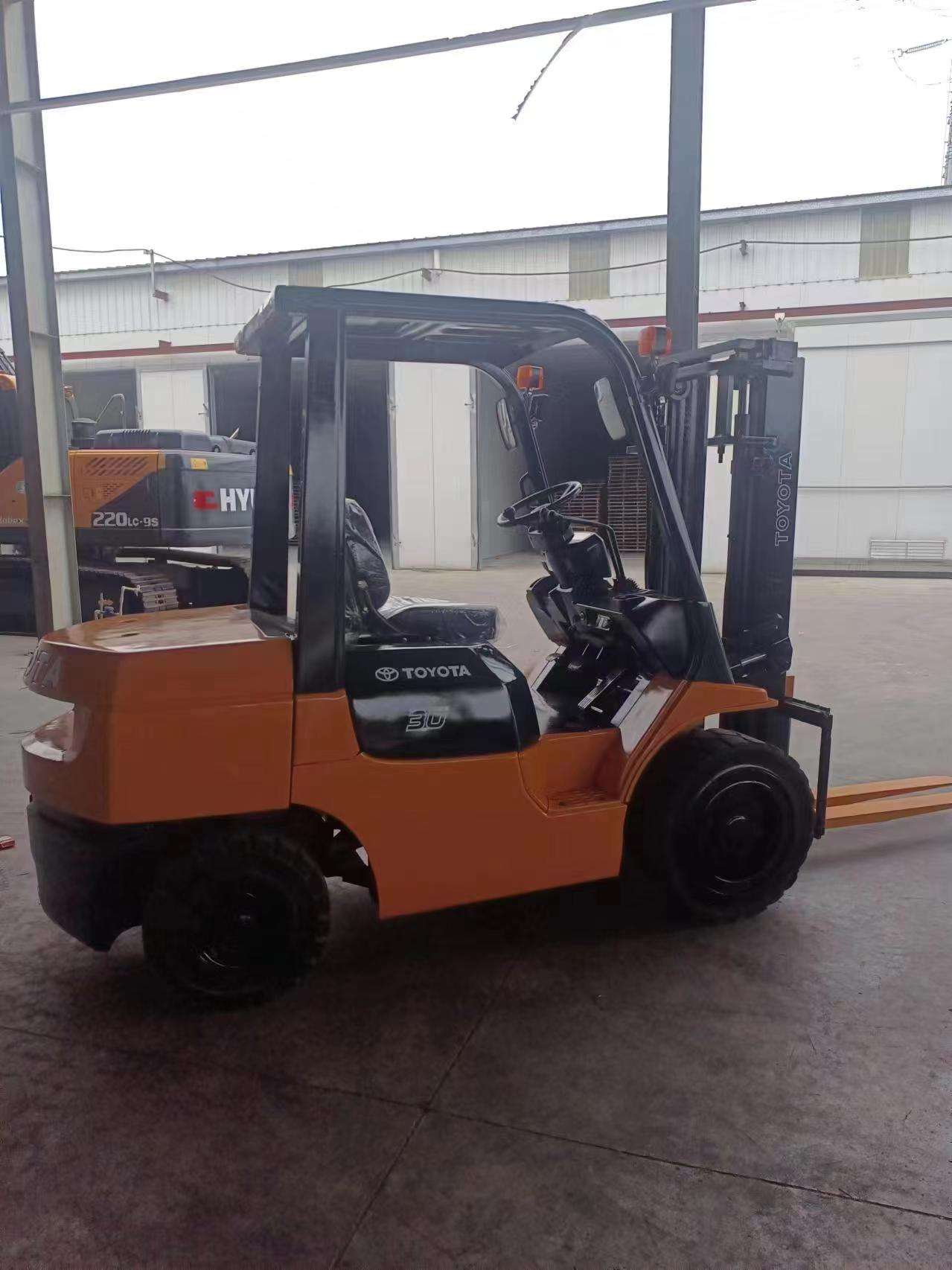 used TOYOTA forklift 7FDN30 secondhand forklift buy from factory high quality ,cheap sale