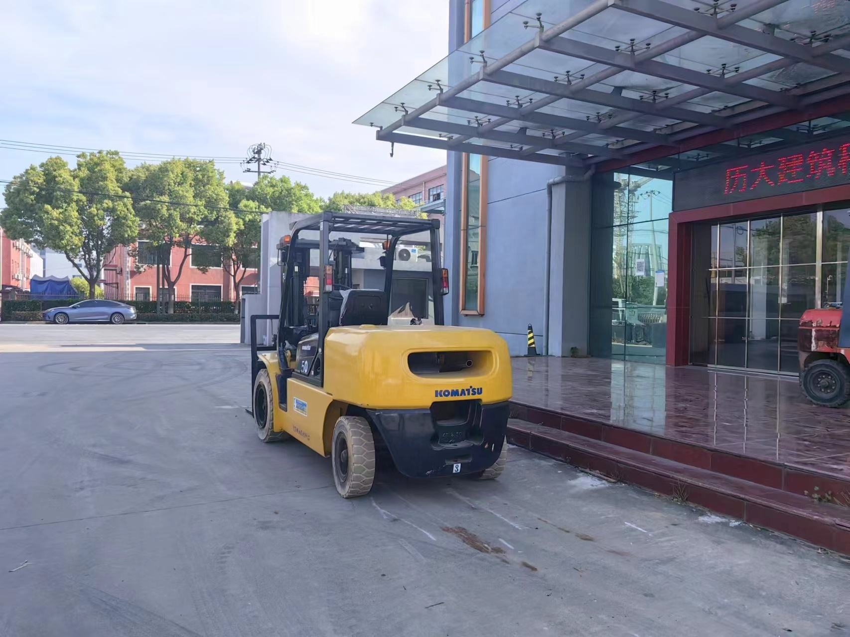 KOMATSU FD50-8 used Japan forklift secondhand Multifunction forklift parts for sale