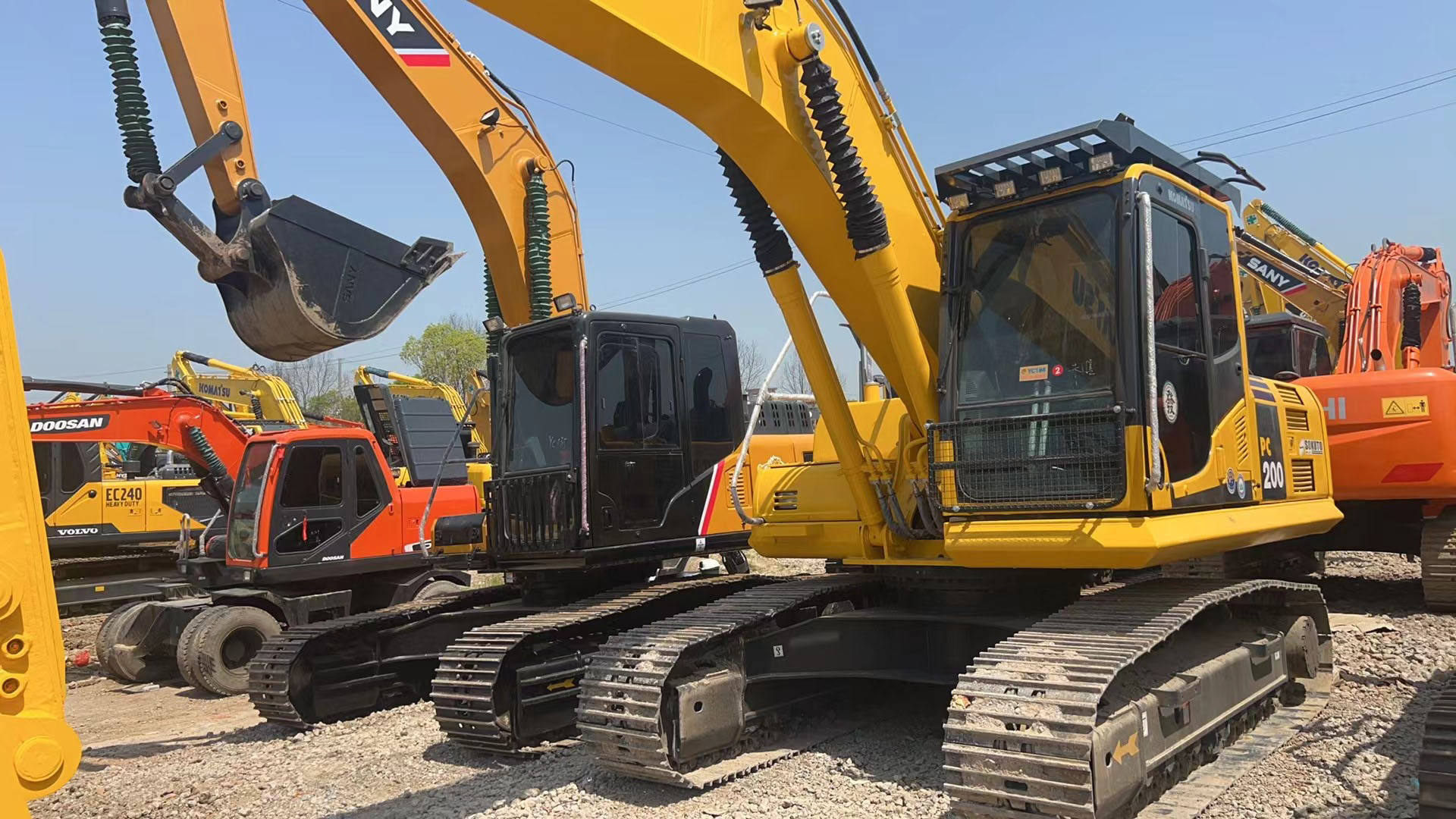 Used Komatsu Excavator PC200-8N1- Made in Japan with Secondhand High Quality PC200-8N1 crawler excavator