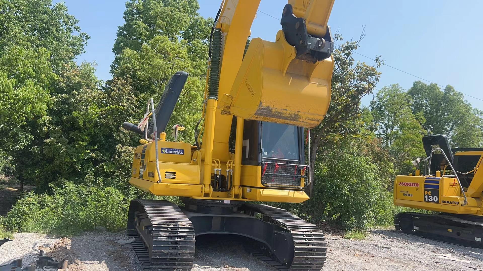 Used Original Crawler excavator Komatsu high quality scondhand excavator PC200 low price for sale