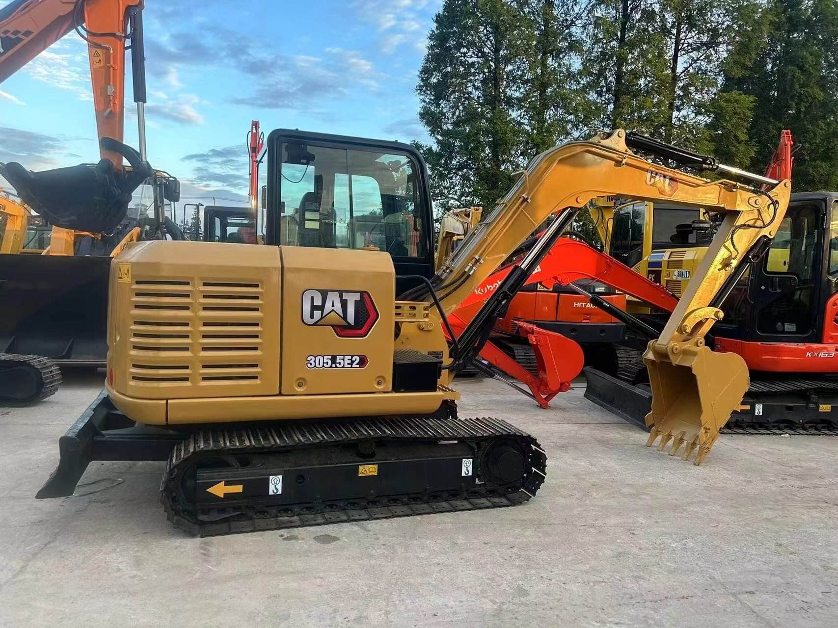 High quality CAT used Excavator Caterpillar 305.5E2 with low price Original second hand mechanical excavator parts