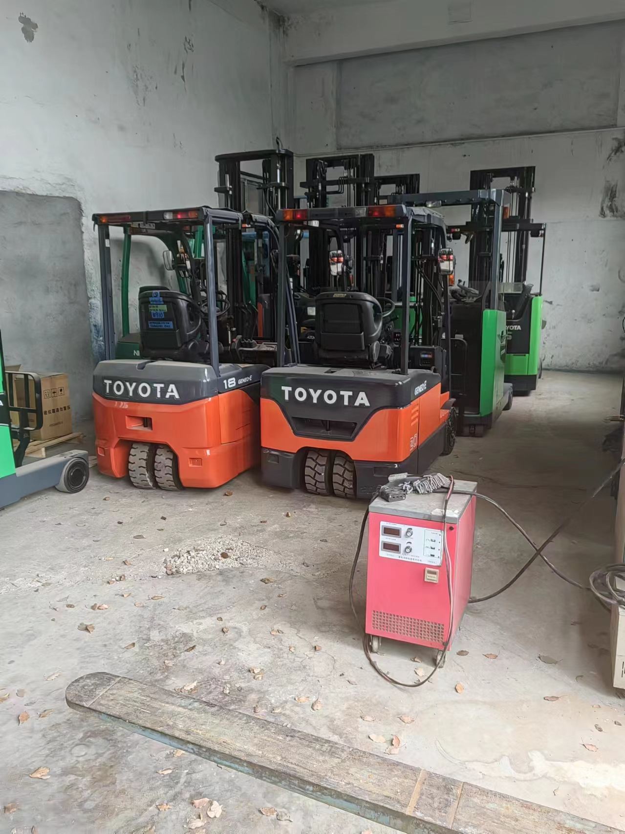 Toyota 1.5ton used Japan electric forklift secondhand Multifunction excavator Japan forklift parts for sale