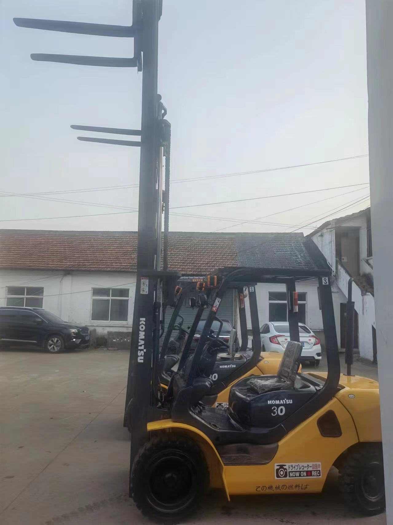 3ton Japan KOMATSU FD30 used forklift secondhand Multifunction excavator parts for sale