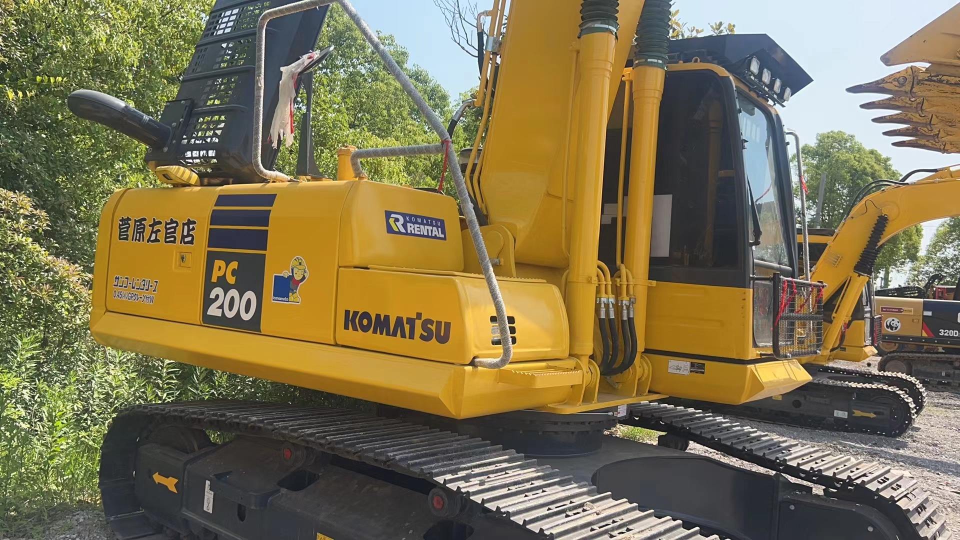 Used Original Crawler excavator Komatsu high quality scondhand excavator PC200 low price for sale
