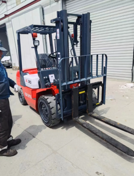 China small used forklift HELI 3 t K30 secondhand diesel forklift Good condition and cheap price