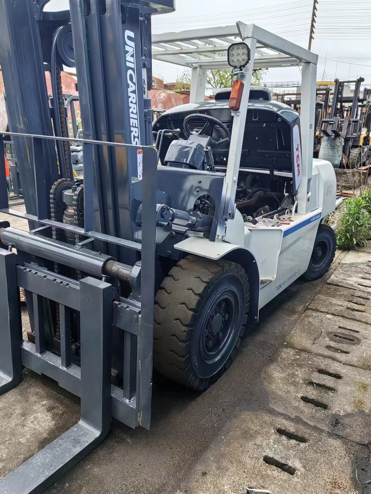 5.0ton used Japan forklift TCMZ8-50 secondhand Multifunction excavator toyota forklift parts for sale