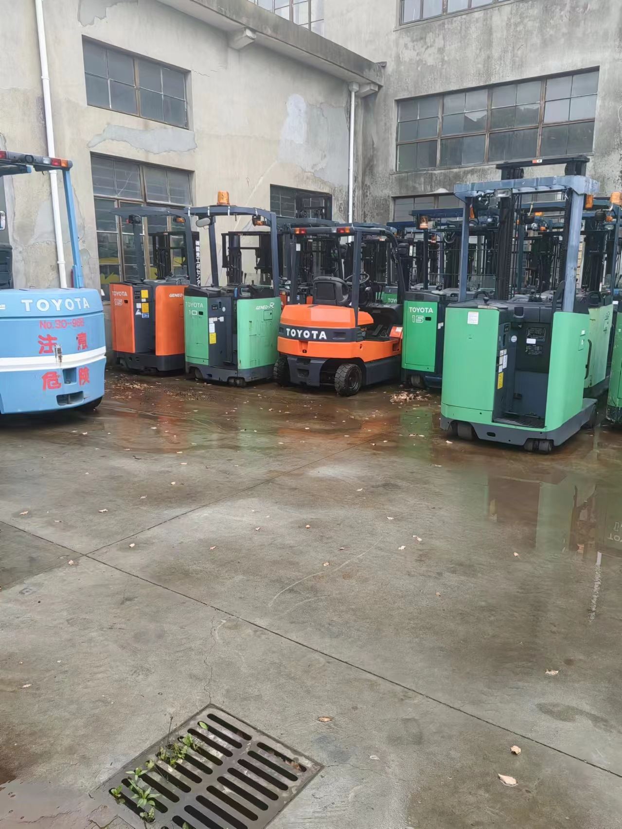 Toyota 1.5ton used Japan electric forklift secondhand Multifunction excavator Japan forklift parts for sale