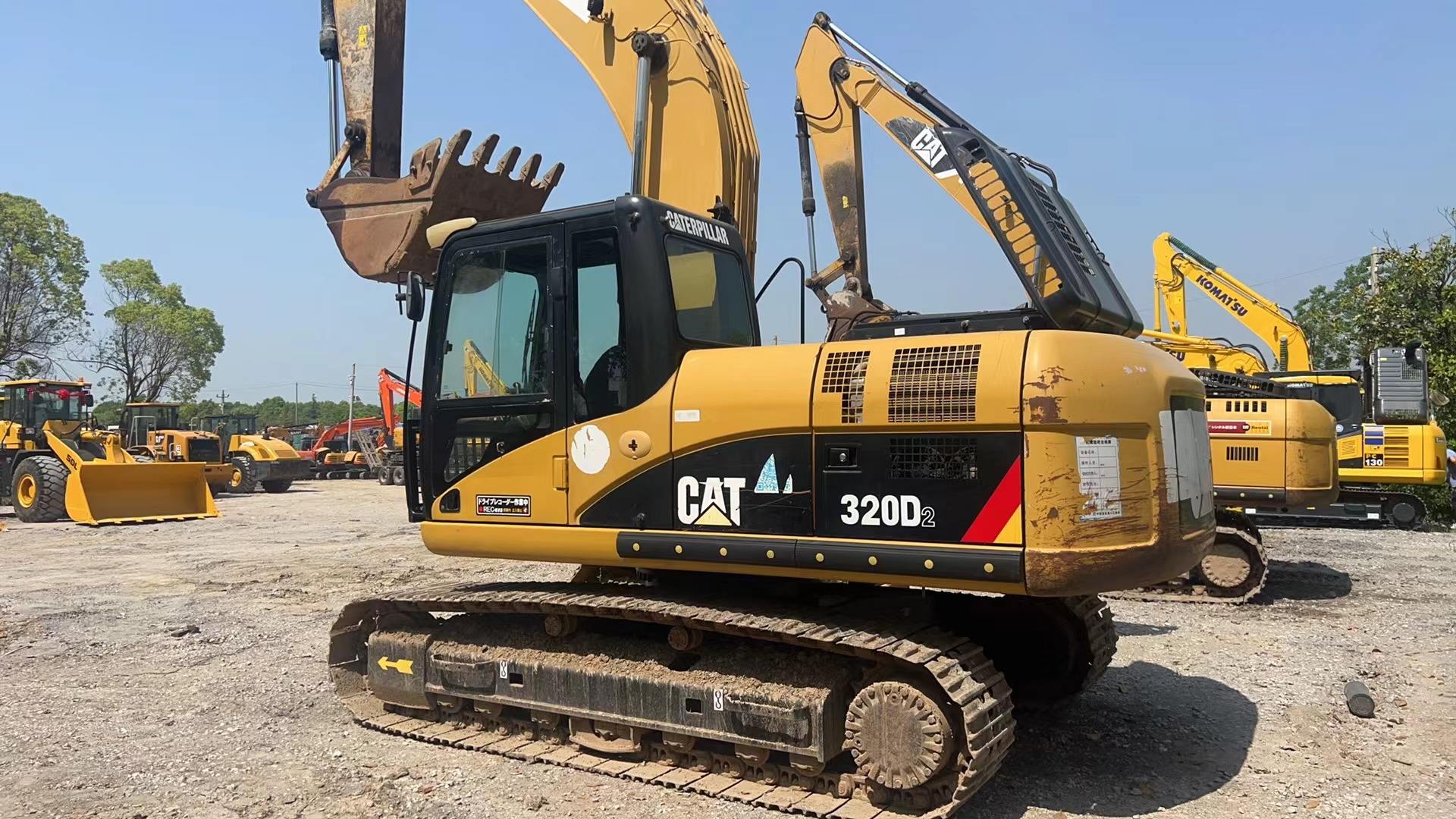 Secondhand Good Condition CAT 320D2 Crawler Used excavator Heavy Duty Digger Engineering Construction Machine