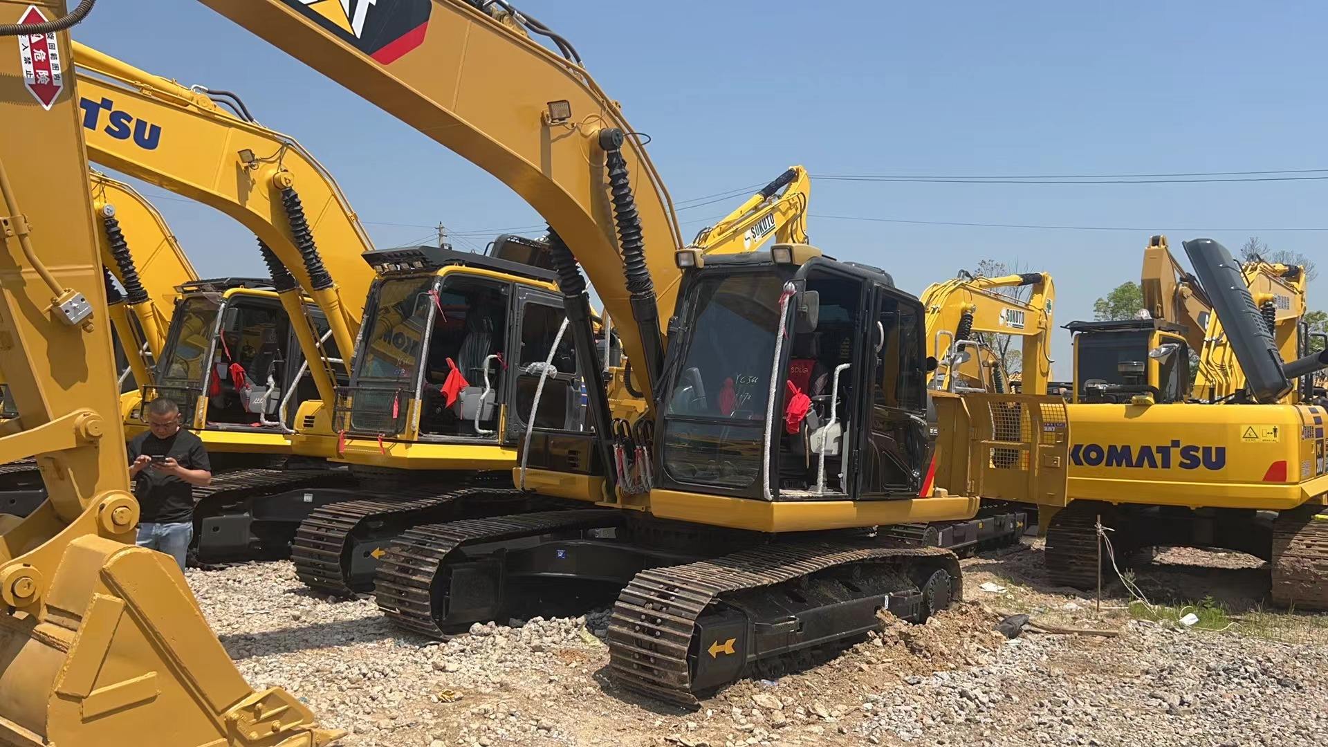 Japan the crawler excavators 20 Ton second hand engineering machinery digger used CAT 320D excavator for sale