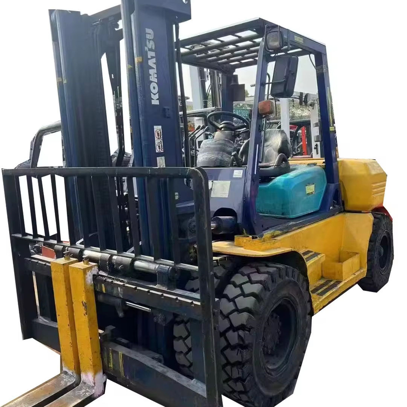 Used Komatsu Electric Stacker Forklift good durability and high quality secondhand FD60-7 forklift