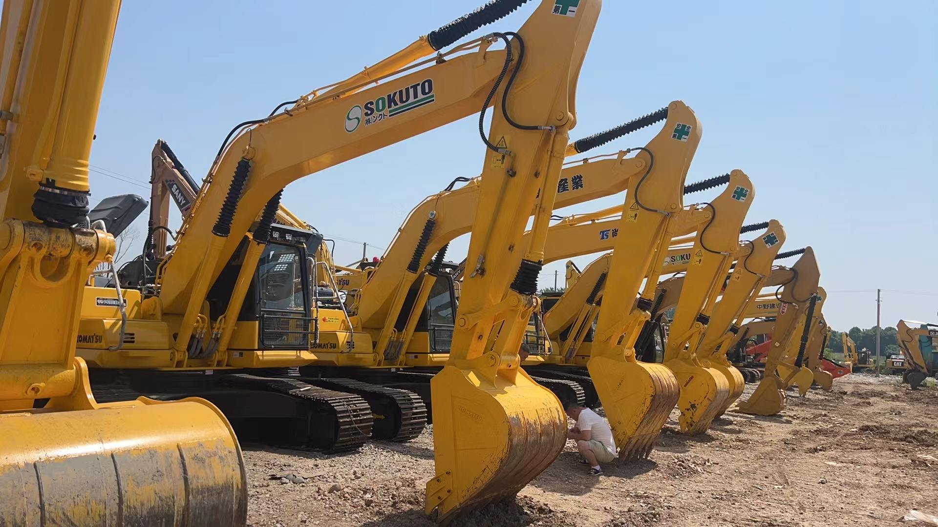 Used 24ton Original Crawler excavator Komatsu high quality scondhand excavator PC240LC-8 low price for sale