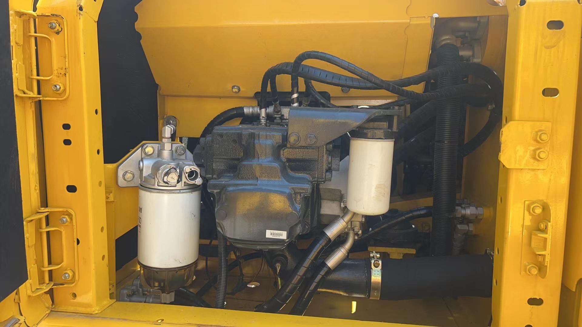 New design used Komatsu diesel excavator pc240-8 secondhand excavator buy from factory