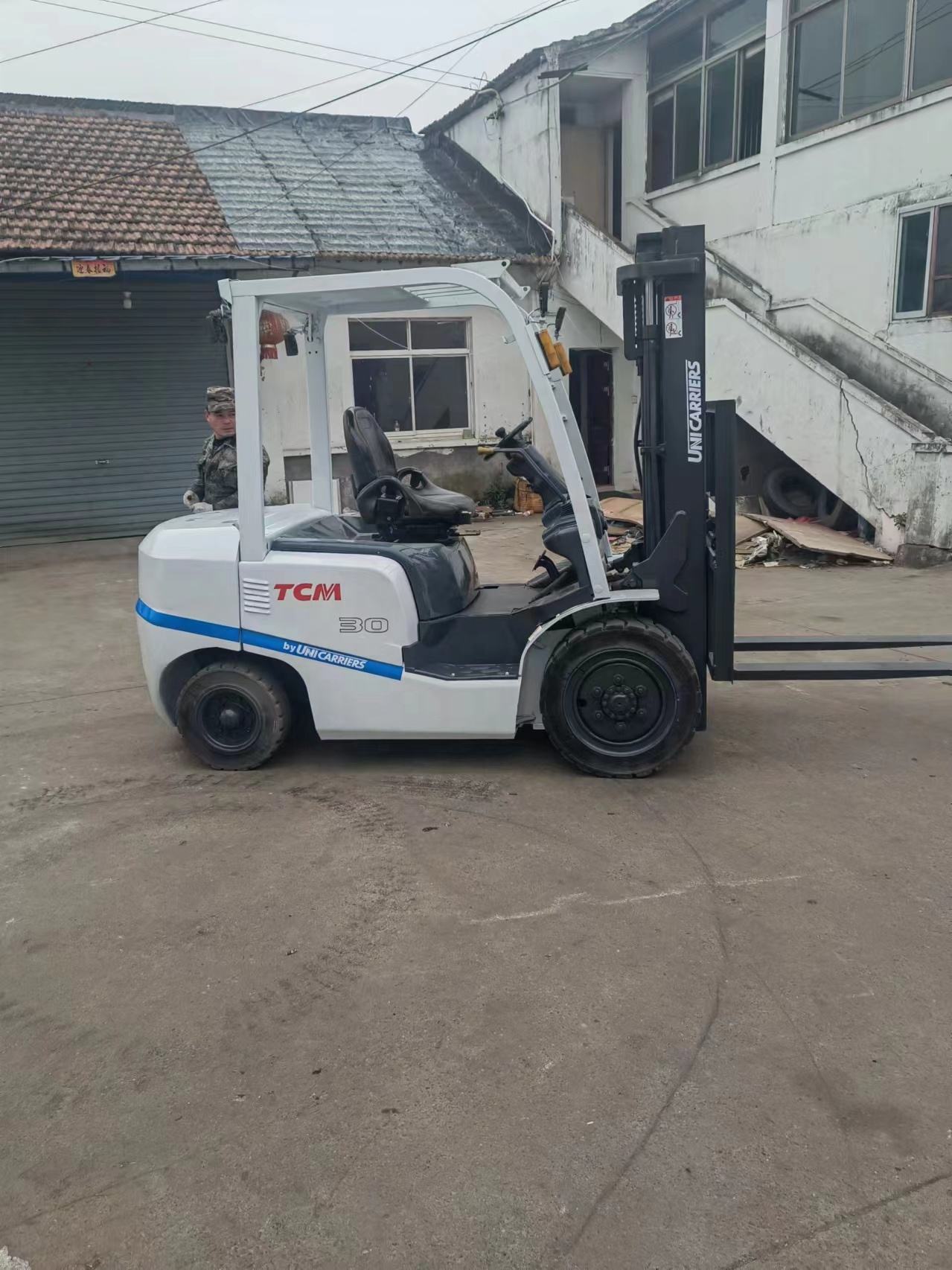 3ton TCMZ8-30 used Japan forklift secondhand Multifunction excavator Japan forklift parts for sale