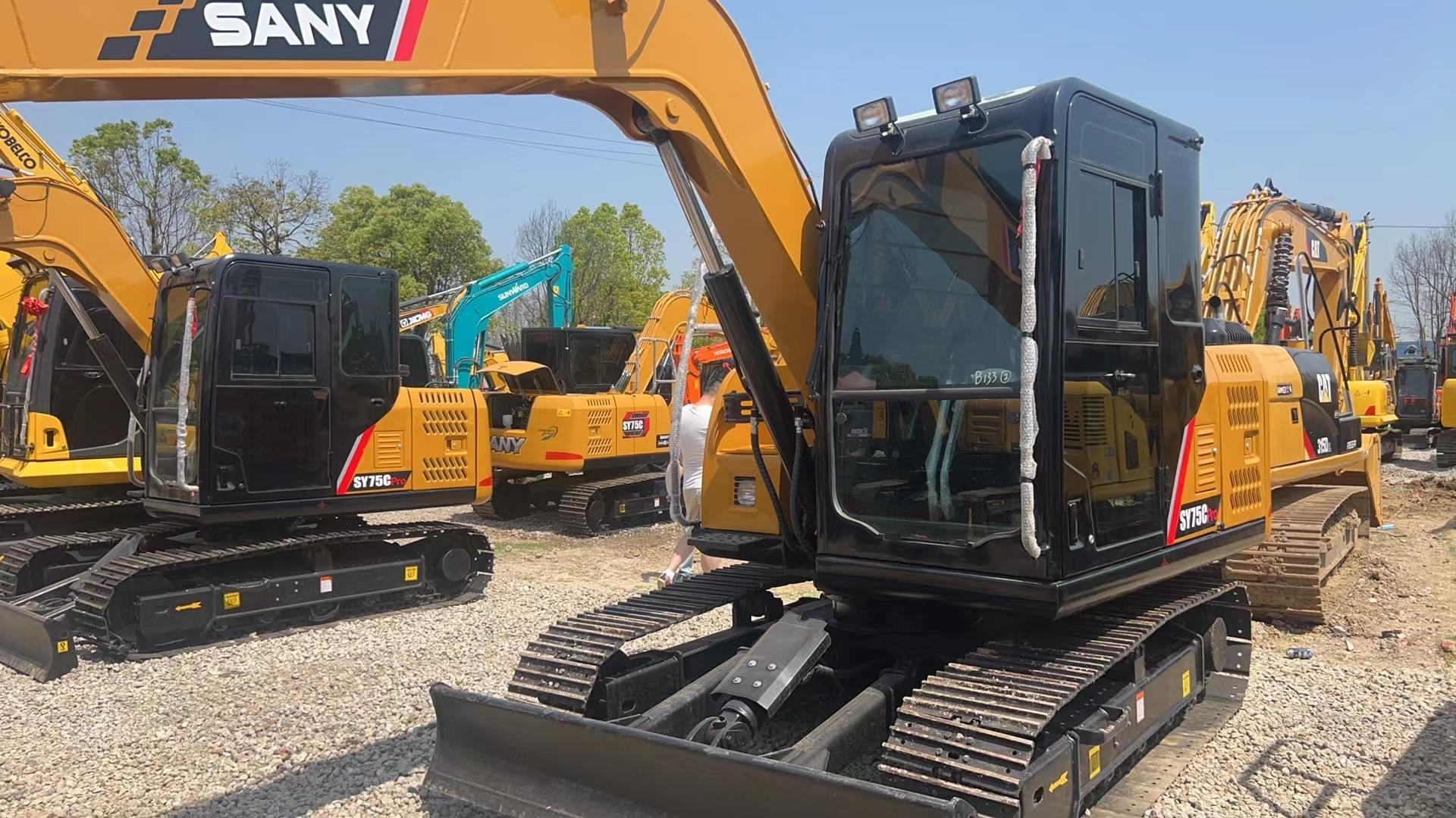 Efficiency at Your Fingertips: High quality Used excavators for All Your Handling Needs!SANY SY75C secondhand excavator