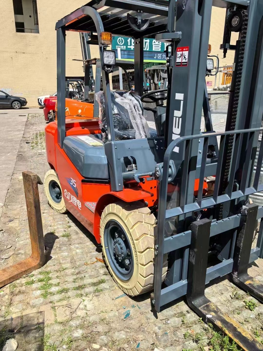 Secondhand China forklift Heli K35 diesel 3.5 ton diesel two mast used forklift cheap sale in stock