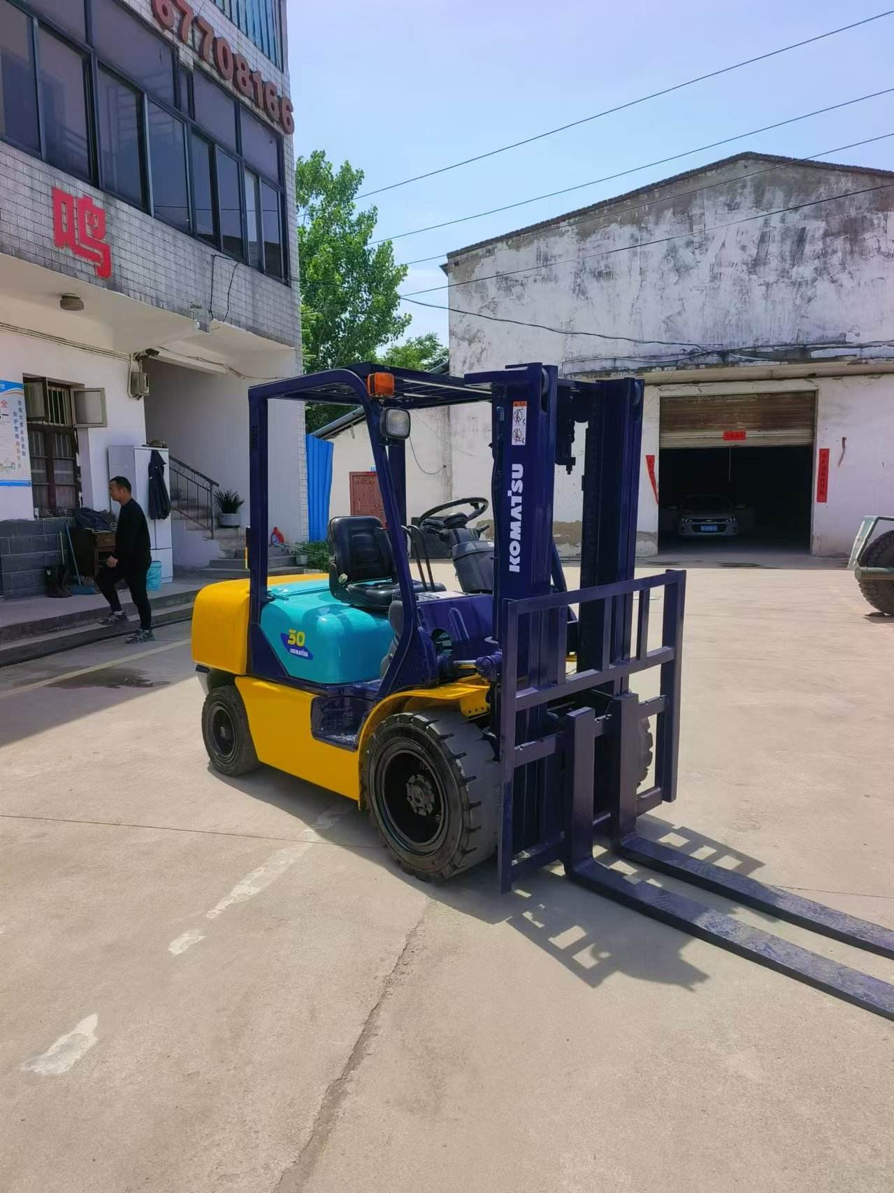 3T FD30 Used Forklift Factory Price komatsu High voltage version Electric Forklift 3Ton Mini secondhand forklift