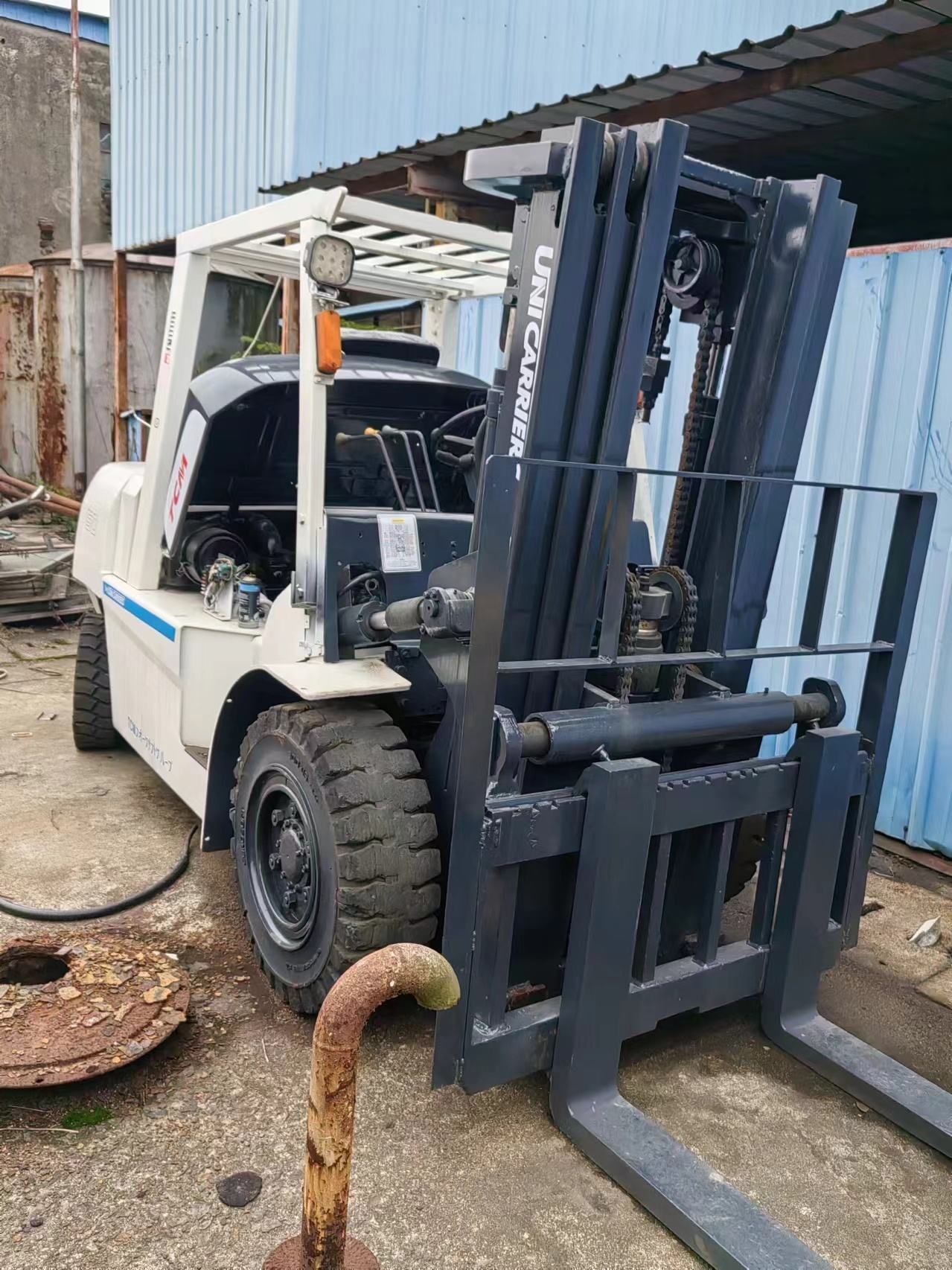 5.0ton used Japan forklift TCMZ8-50 secondhand Multifunction excavator toyota forklift parts for sale