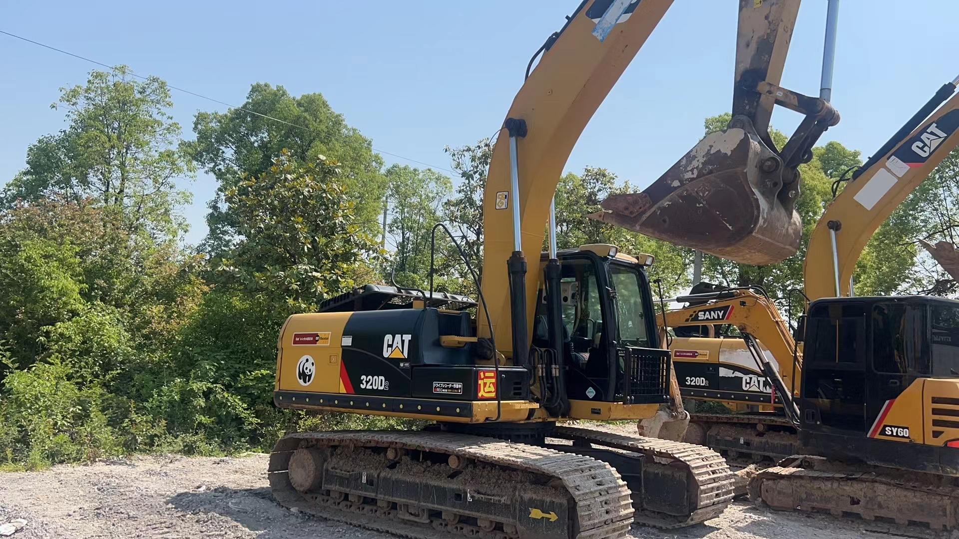 Secondhand Good Condition CAT 320D2 Crawler Used excavator Heavy Duty Digger Engineering Construction Machine
